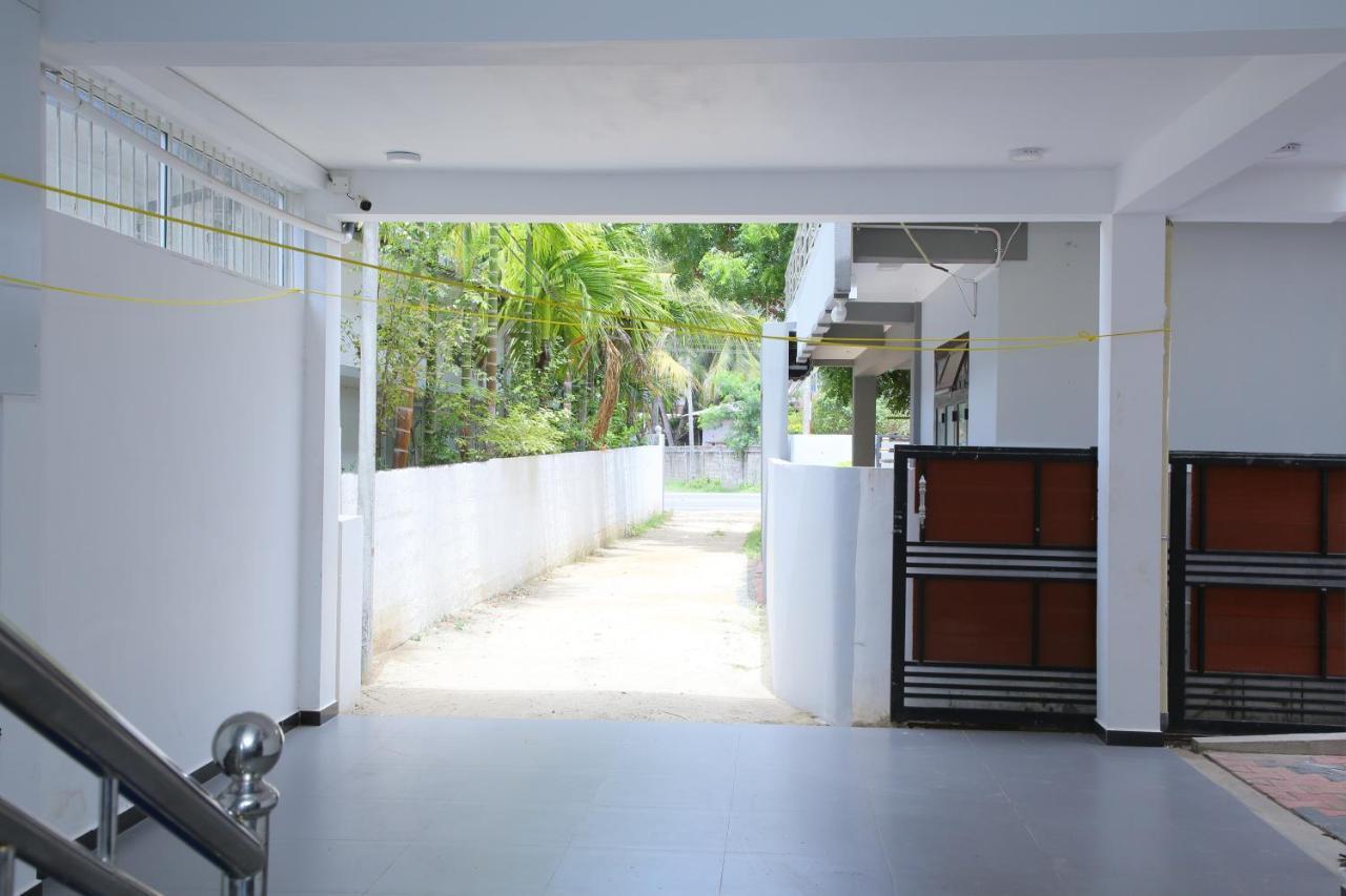 Hotel Cedar Jaffna Exterior foto