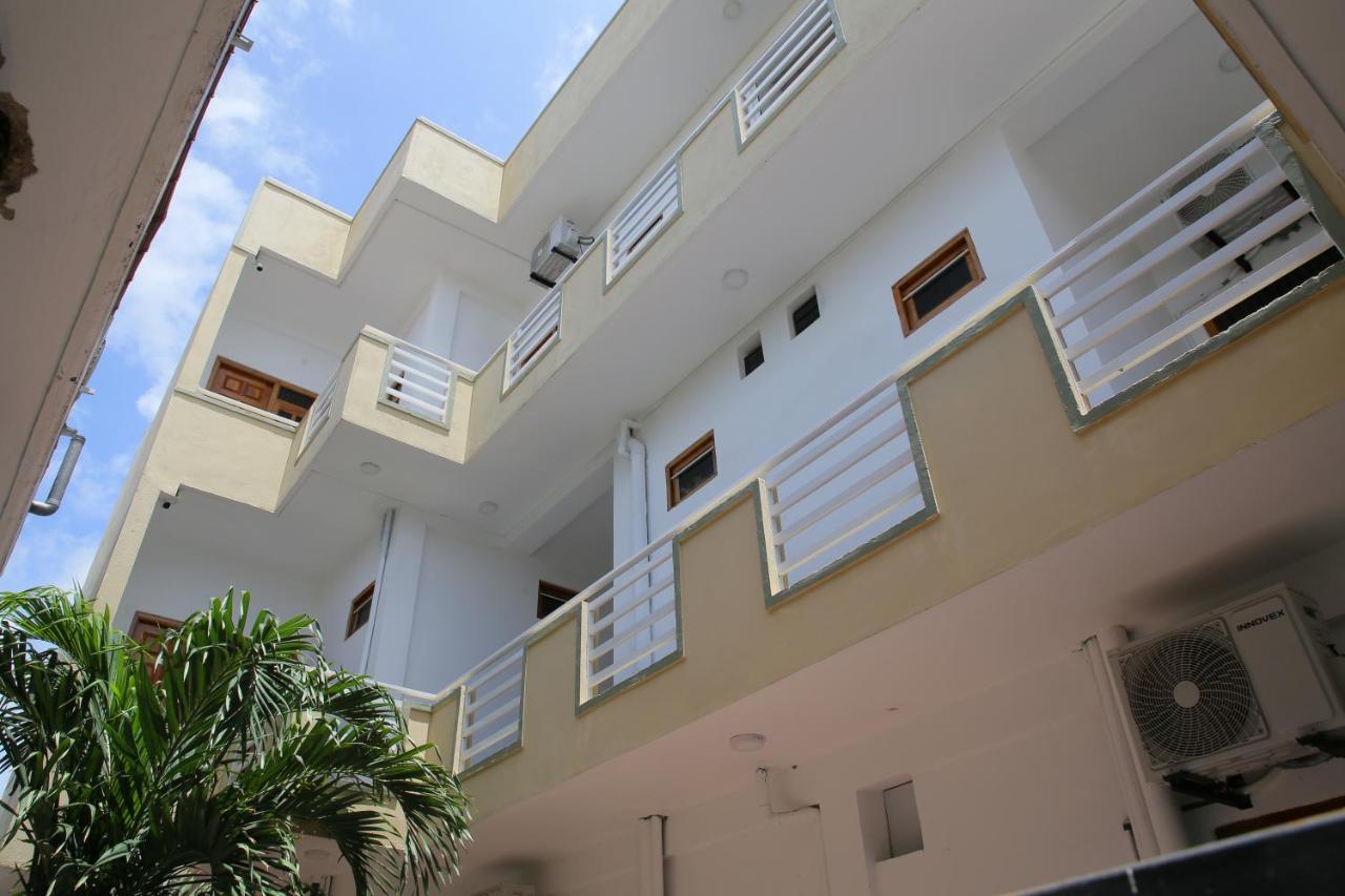Hotel Cedar Jaffna Exterior foto