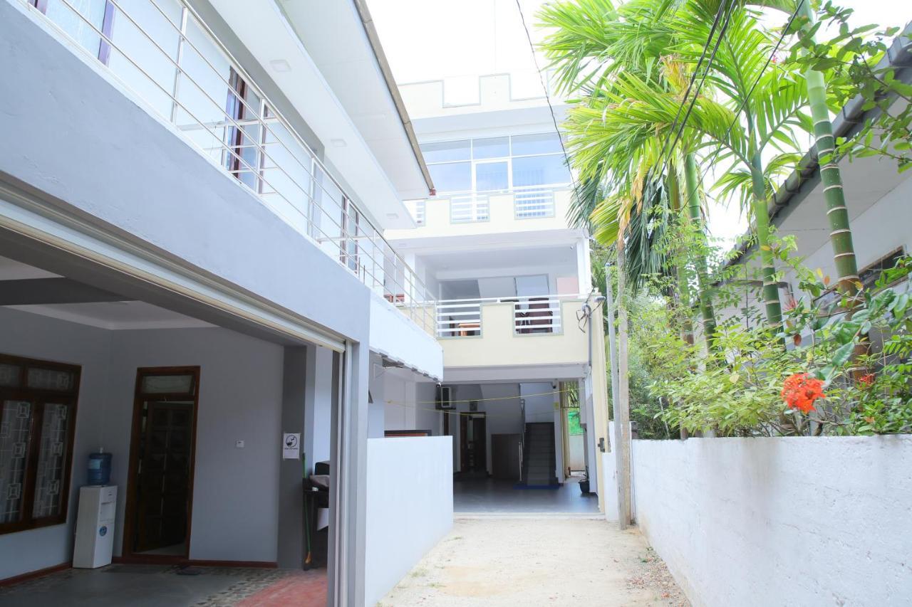 Hotel Cedar Jaffna Exterior foto