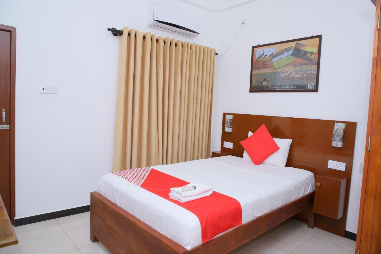 Hotel Cedar Jaffna Exterior foto
