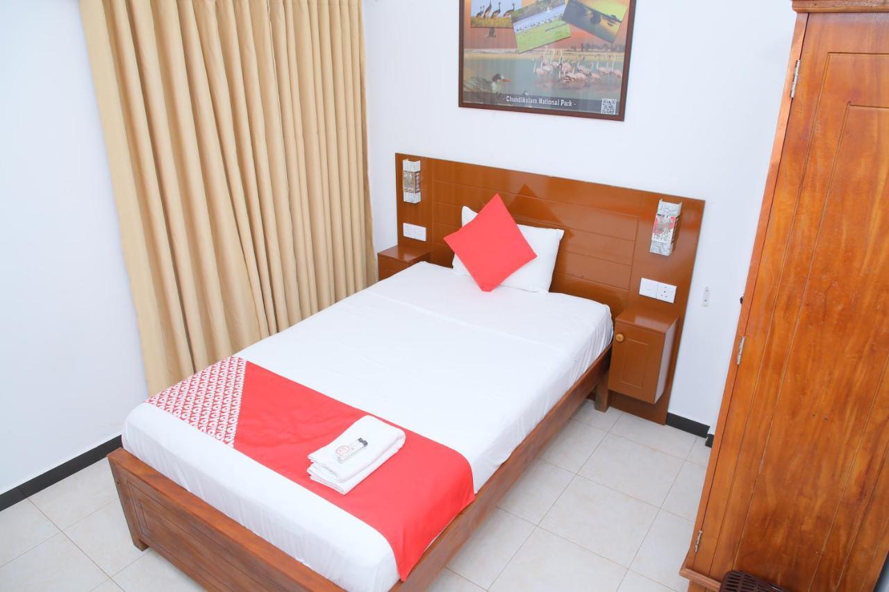 Hotel Cedar Jaffna Exterior foto